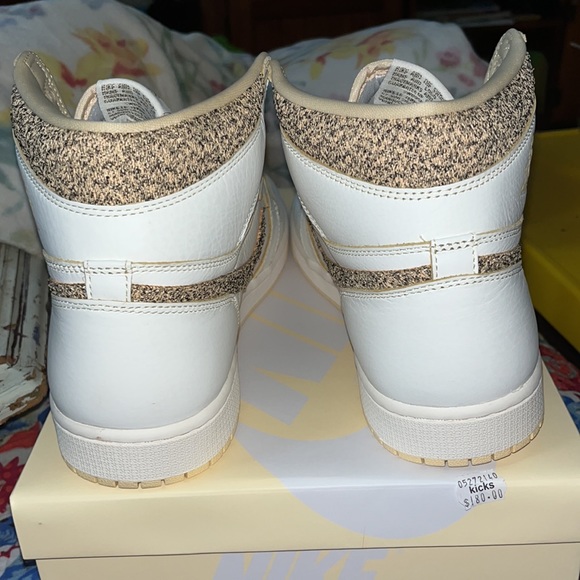 Nike Air Jordan 1 High OG Craft Sail/Pale Vanilla/Black Mens size 12 New (2023) - Picture 17 of 17